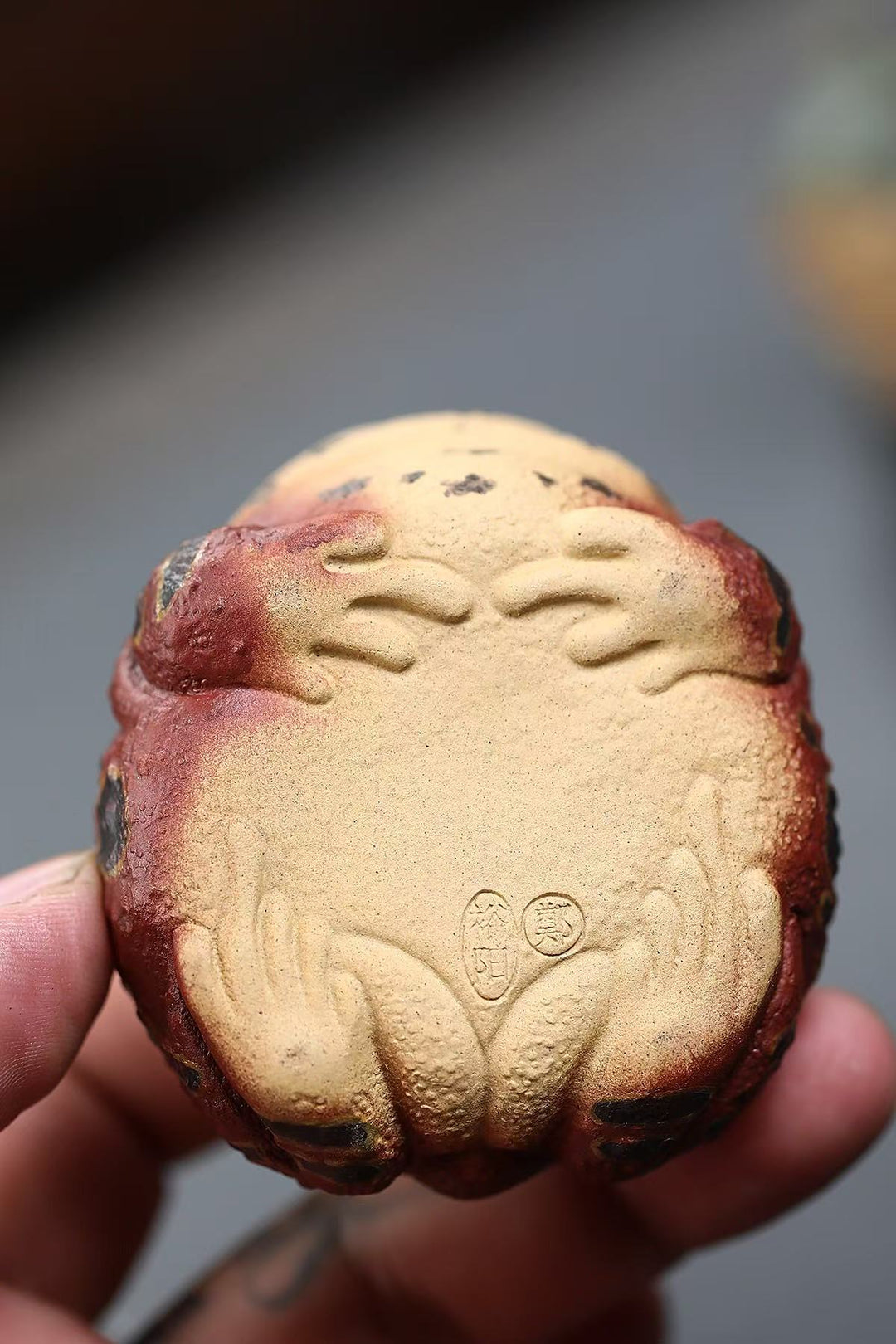 "Little Lucky Toad" | Handcrafted Yixing Duan Ni Tea Pet