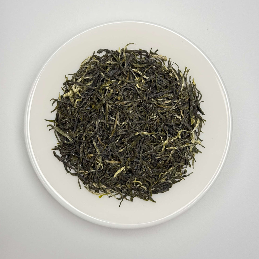 Xinyang Maojian Fine Tip Needle Shaped Spring Green Tea
