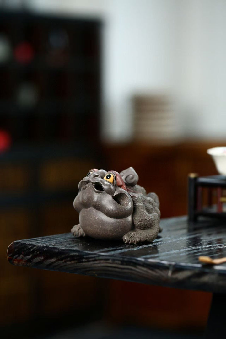 "Auspicious Ruyi Toad" | Handcrafted Raw Duan Clay Tea Pet