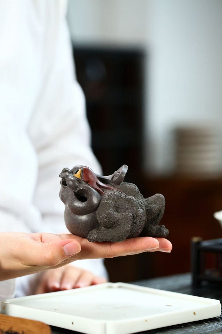 "Auspicious Ruyi Toad" | Handcrafted Raw Duan Clay Tea Pet