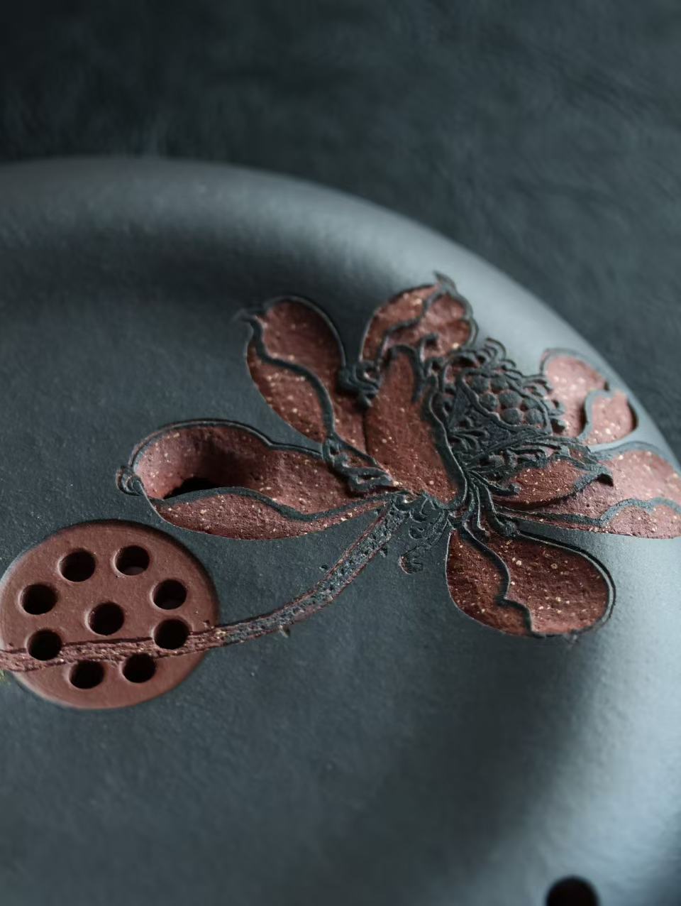 "Lotus Zen" Masterpiece | Handcrafted Yixing Purple Clay Draining Tea Tray | Premium Gongfu Tea Vessel Bearing