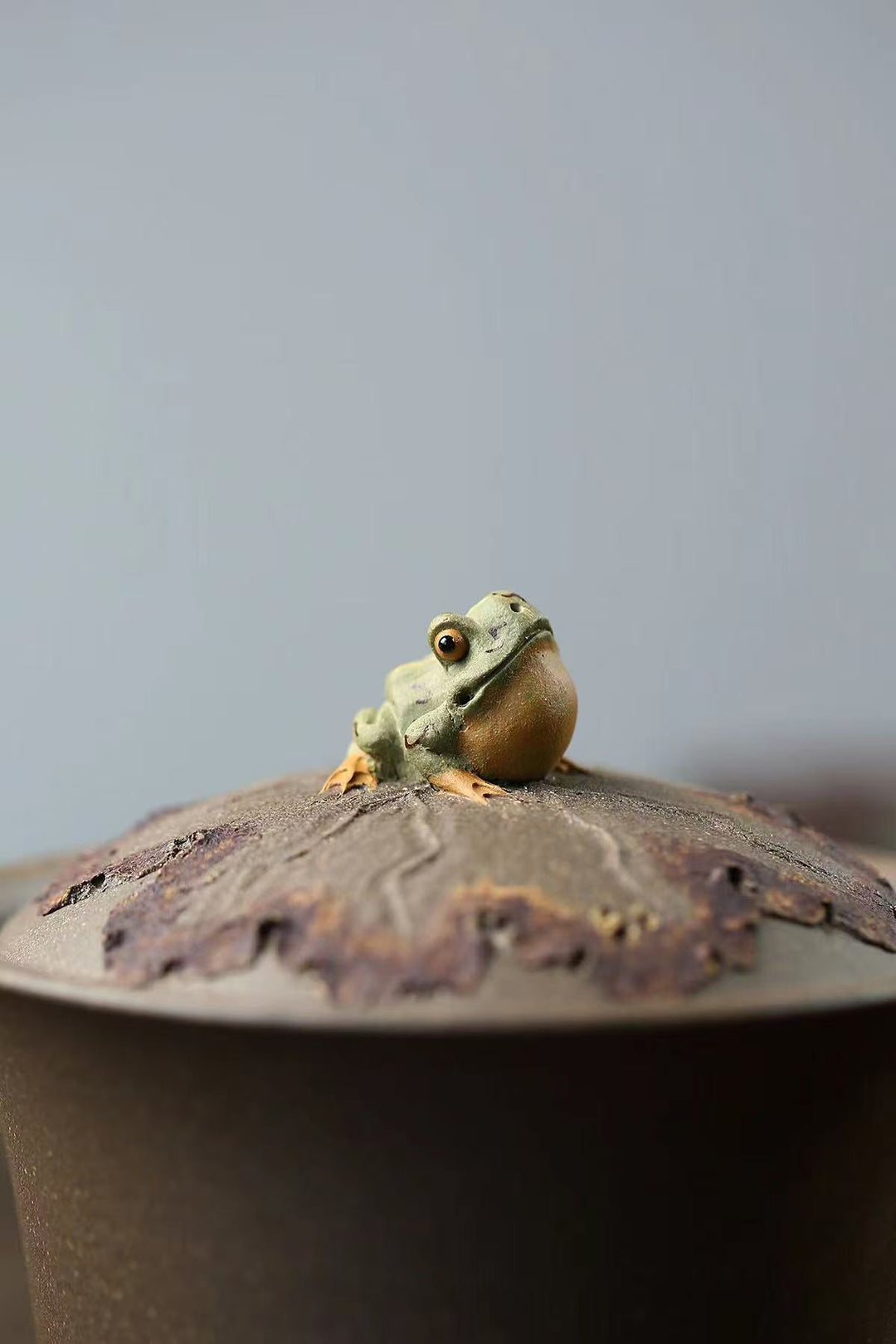 "Zen Listening" | Handcrafted Yixing Qingduan Ni Gaiwan | Sky-Gazing Frog Tea Bowl (180cc)
