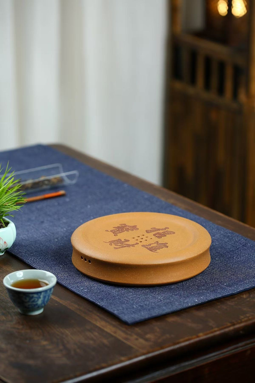 "Fortune &amp; Treasures" | Handcrafted Jiangpo Ni Clay Dry Brew Stage | Lucky Zen Tea Tray