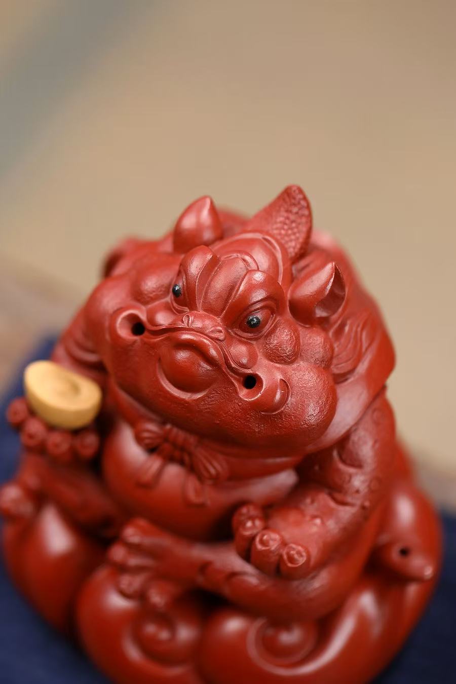 "Great Authority" | Handcrafted Dahongpao Clay Fortune Toad | Masterpiece Wealth Mascot