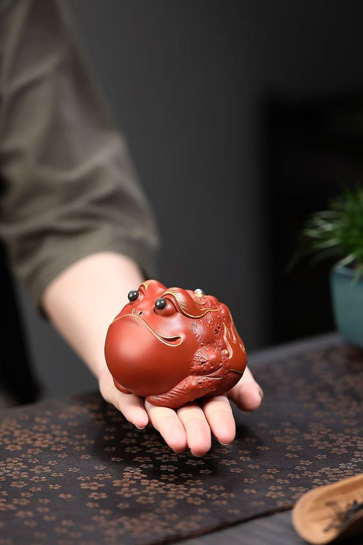 "Fortune Chan Chu" | Handcrafted Zhao Zhuang Cinnabar Clay Frog | Wealth-Attracting Zen Decor