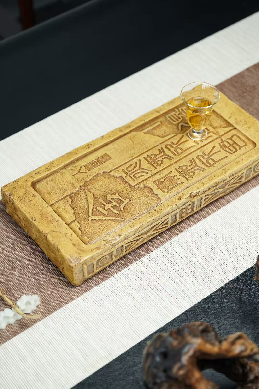 Rectangular "Shedé" | Handcrafted Yixing Zisha Dry Brew Stage | Wisdom of Zen Tea Tray