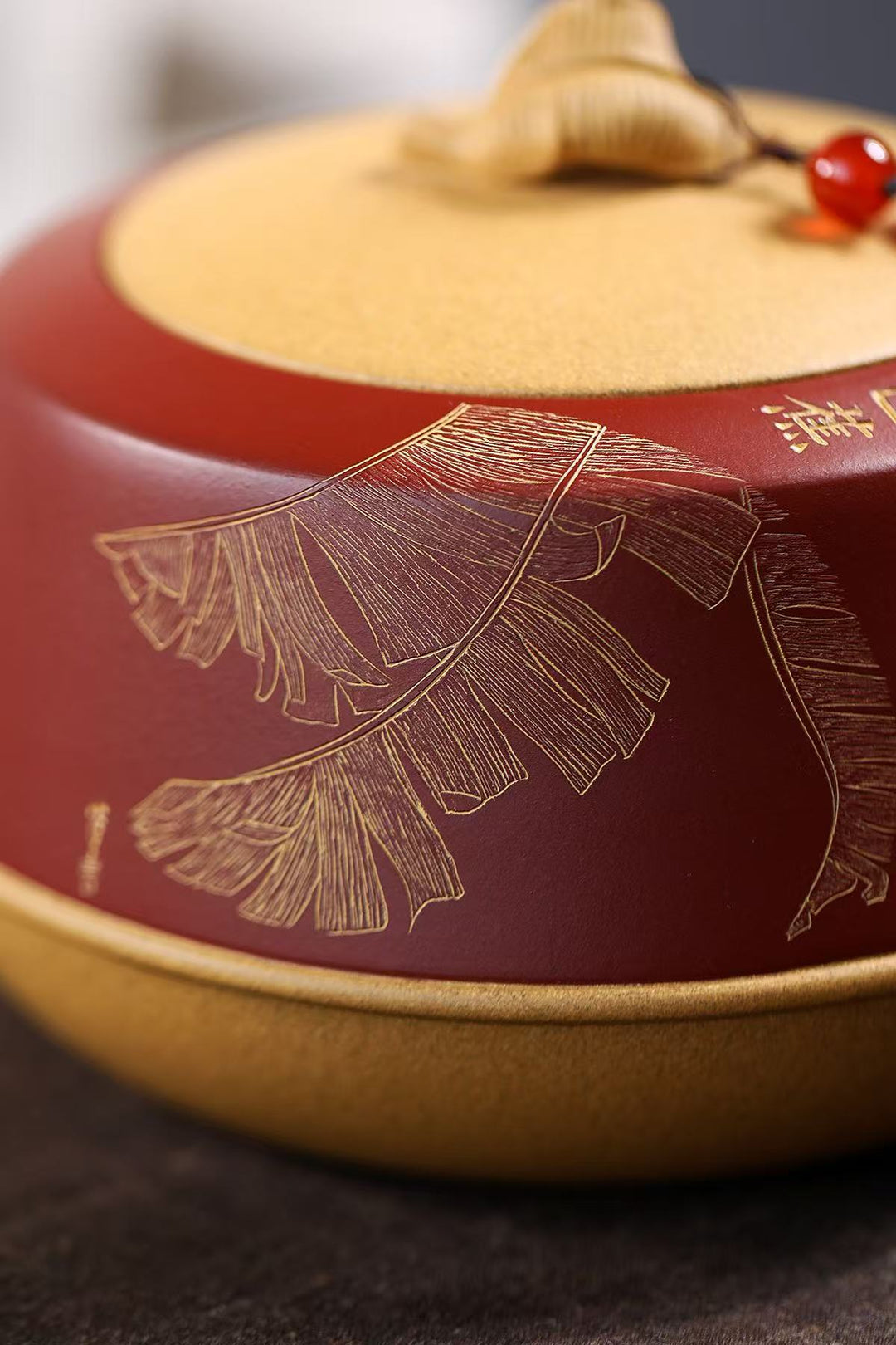 "Banana Leaf" | Handcrafted Duo-Tone Duan Ni Yixing Tea Jar | 500g Capacity