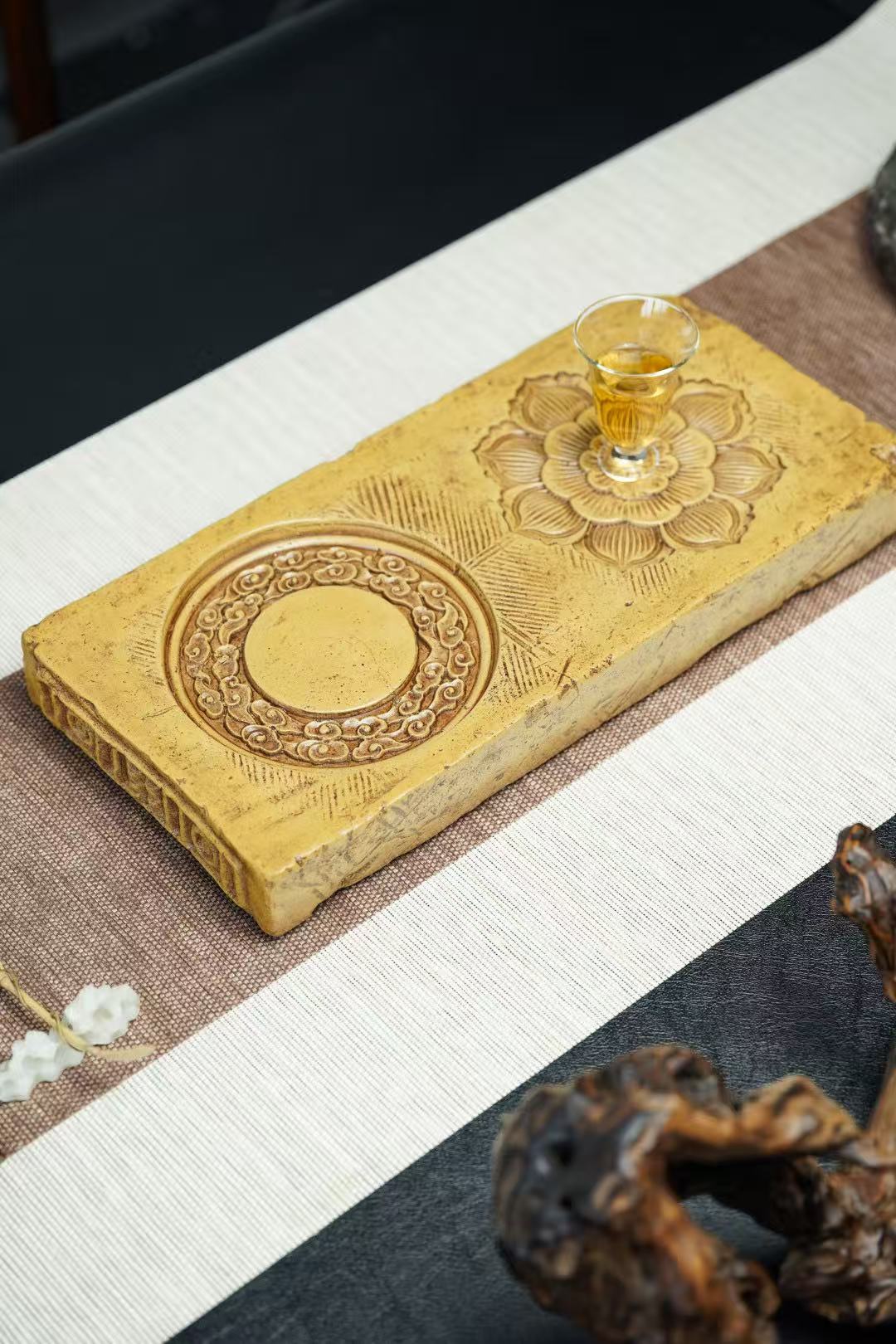 "Clear Lotus" | Handcrafted Yixing Zisha Dry Brew Stage | Rectangular Zen Tea Tray